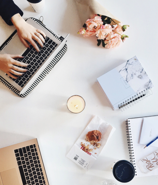 White and blue romantic minimalistic floral wedding invitation